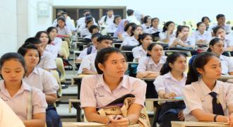 บรรยากาศการสอบสัมภาษณ์นักเรียนโครงการเยาวชนร่มศรีตรัง ประจำปีการศึกษา 2559