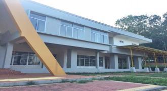 คณะกรรมการตรวจการจ้างงานงวดที่ 10 งานก่อสร้างศูนย์กีฬาและนันทนาการ วิทยาเขตสุราษฎร์ธานี