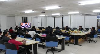 คณะศิลปศาสตร์และวิทยาการจัดการ ต้อนรับคณะกรรมการประเมินคุณภาพภายในระดับหลักสูตร ประจำปีการศึกษา 2558