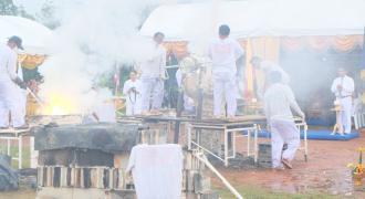 พิธีบวงสรวงบูชาฤกษ์-สังเวยเทวดา และพิธีเททองหล่อพระพุทธสิงหิงส์ 