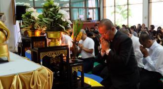 ม.อ.สุราษฎร์ฯ จัดพิธีจุดเครื่องน้อยฯ หลังการลาสิกขาโครงการอุปสมบท