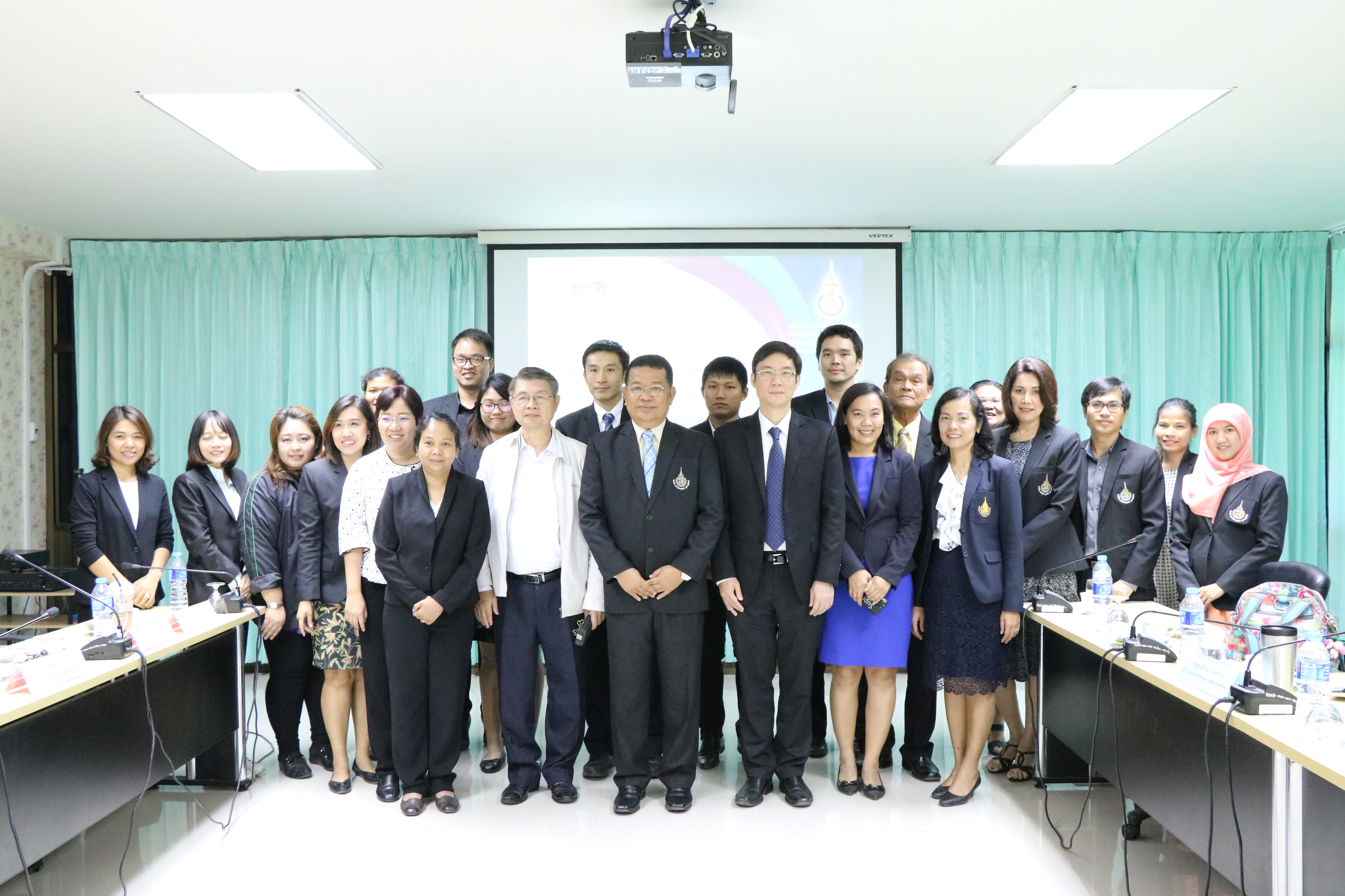 กระทรวงวิทย์ฯ ตรวจเยี่ยมโครงการห้องเรียนวิทยาศาสตร์ (วมว.) ที่ ม.อ.สุราษฎร์ธานี