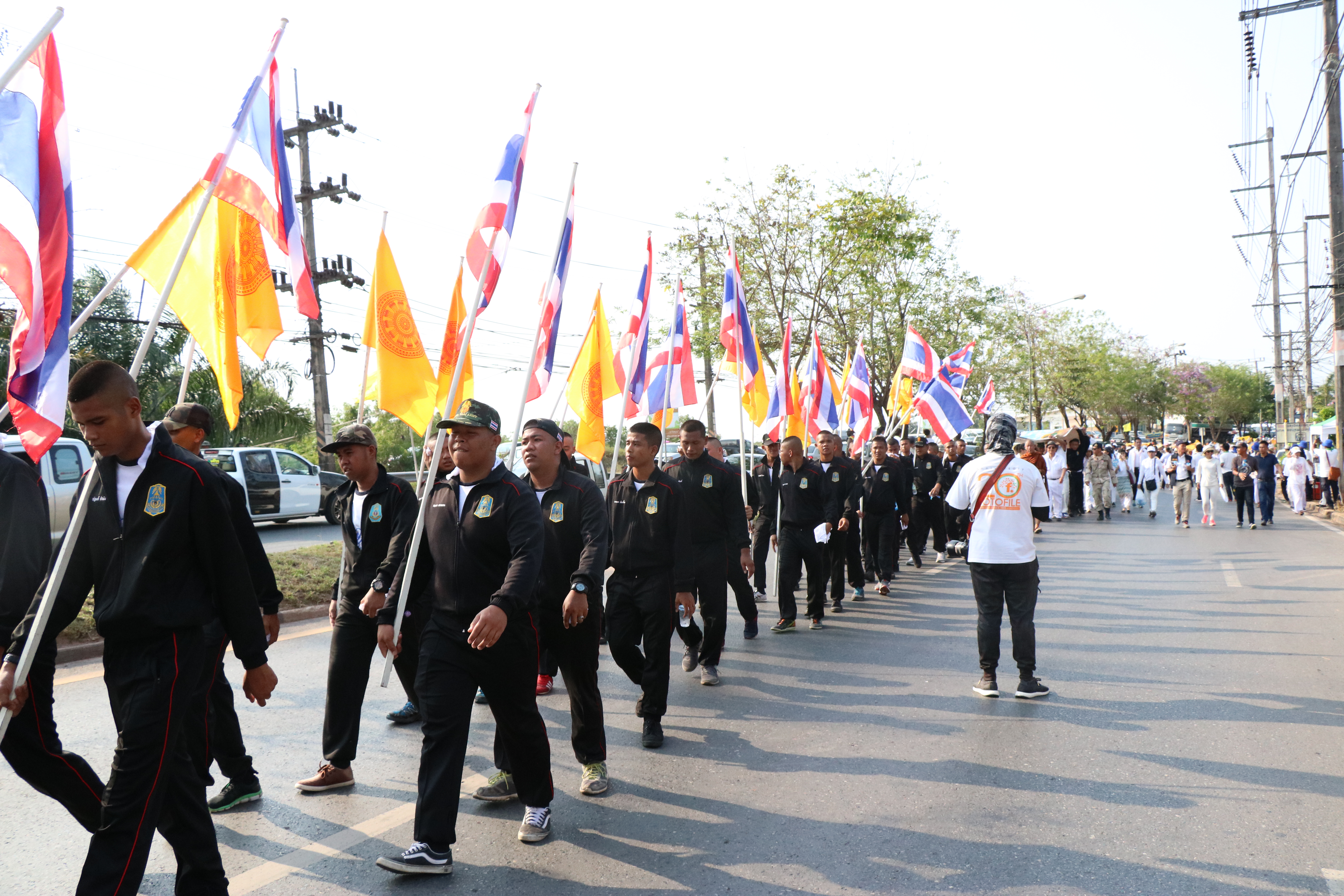 ม.อ. เมืองคนดี ร่วมสืบสานประเพณี “แห่ผ้าห่มพระธาตุศรีสุราษฎร์ แลธรรมชาติเขาท่าเพชร”